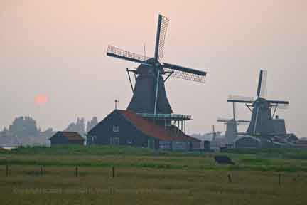 Windmills at sunset - Zaanse Schans, Netherlands